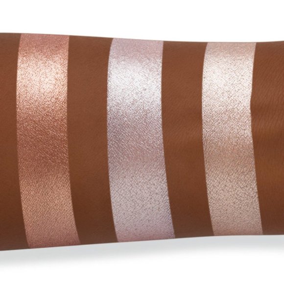 BOGO COVER | FX Spotlight Loose Powder Highlighter - Picture 10 of 14